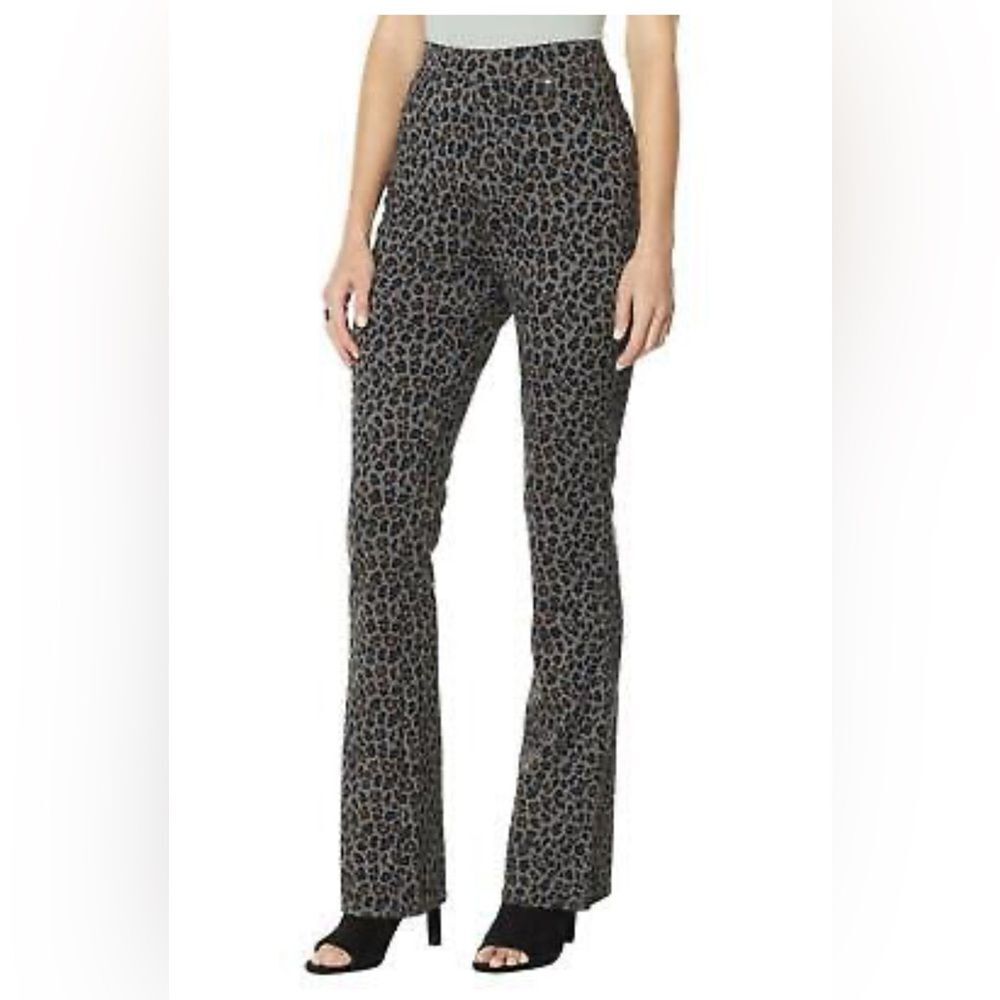 *Diane Gilman* Sz L EUC Cheetah Bootcut Leggings